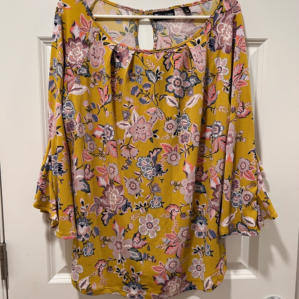 NewYork & Company Ruffle Sleeve Blouse